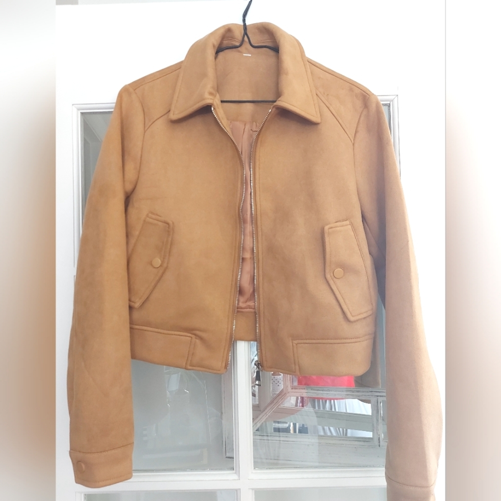 🧡  Tan Suede Cropped Jacket